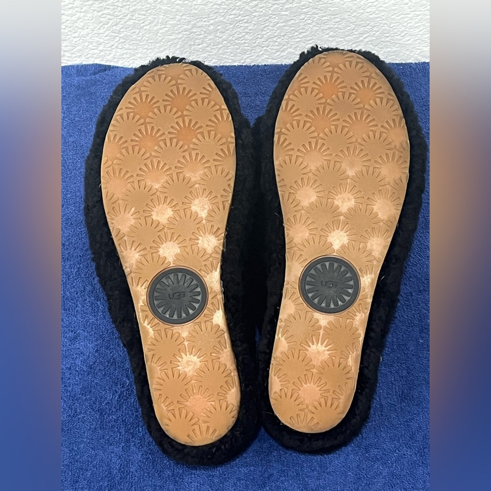 Ugg Cozy Stylish Fluff Yeah Slide Slippers Black Size 2Y - Picture 3 of 16